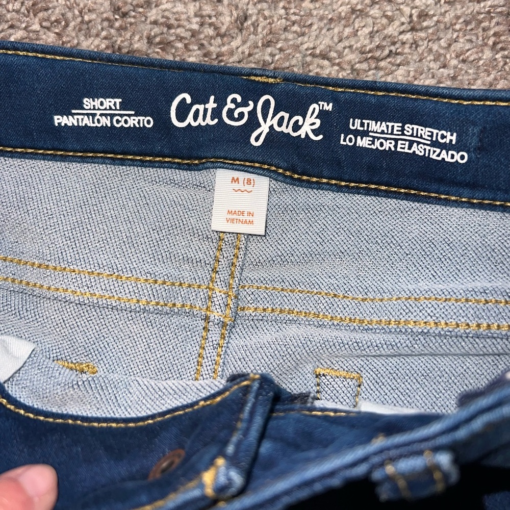 Girls stretchy Denim Cat & Jack Jean Shorts Size Medium - Picture 5 of 5
